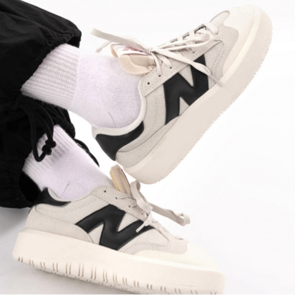 New Balance Ct302 Moonbeam Sneakers Mens Size 8.5 Womens 10